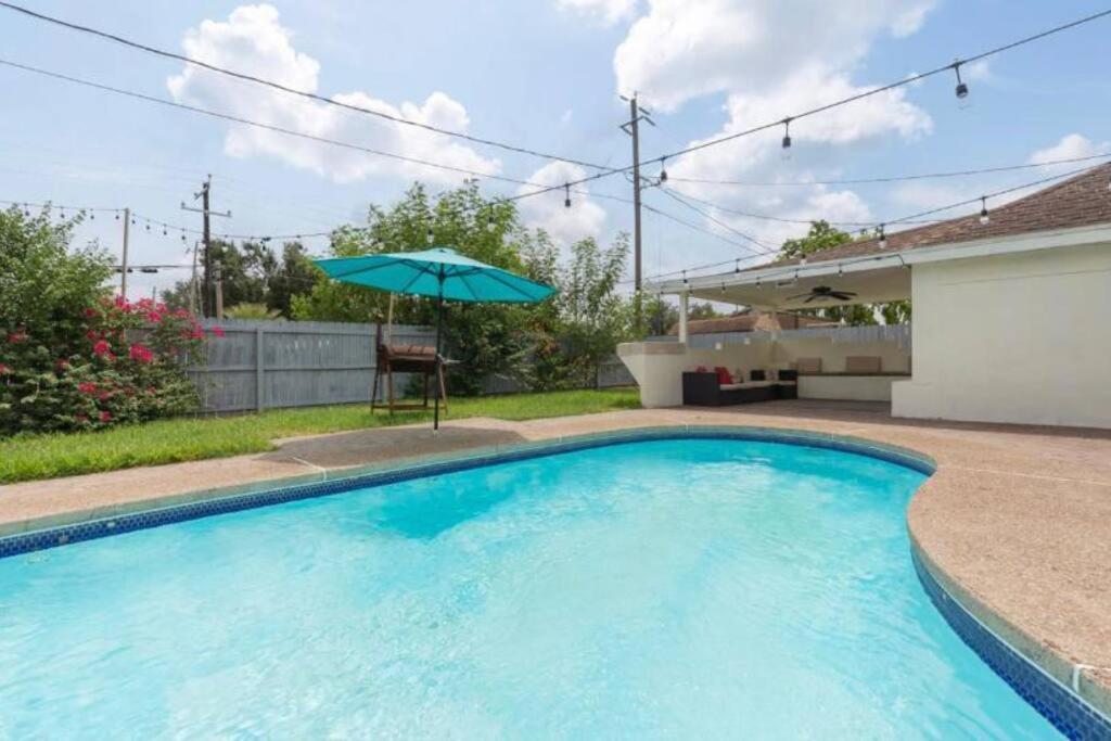 Mcallen 4Br With Pool, Shopping & More Exteriör bild
